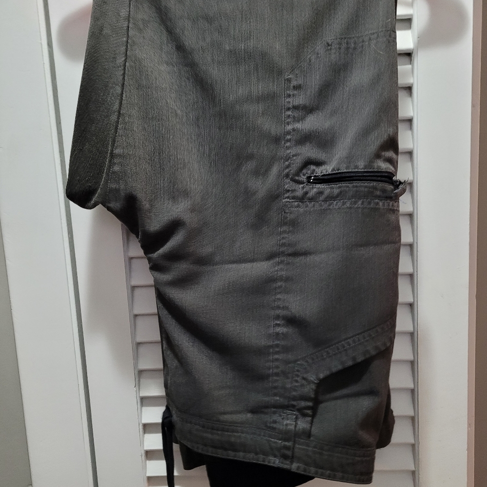 Scrub set, Gray's Anatomy.